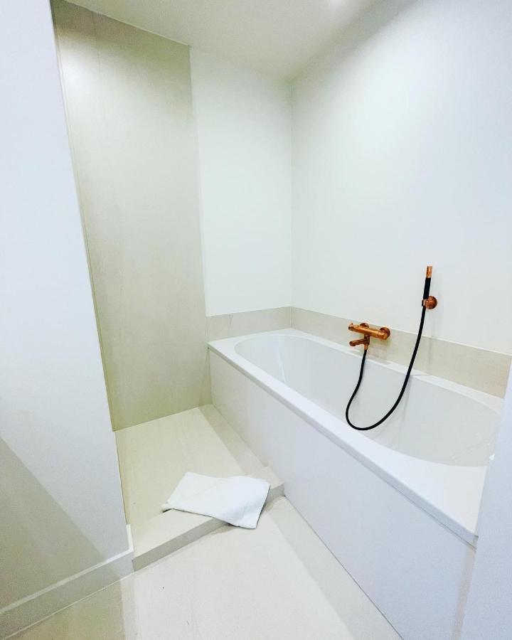 Hotel Bell-X Wevelgem Esterno foto