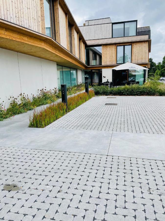 Hotel Bell-X Wevelgem Esterno foto